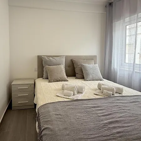 Apartamento T1 350mt Da 2d *